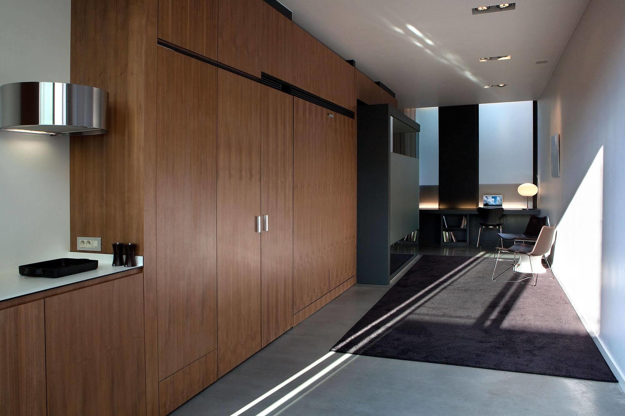 B&B Snooz Inn Gent Bagian luar foto