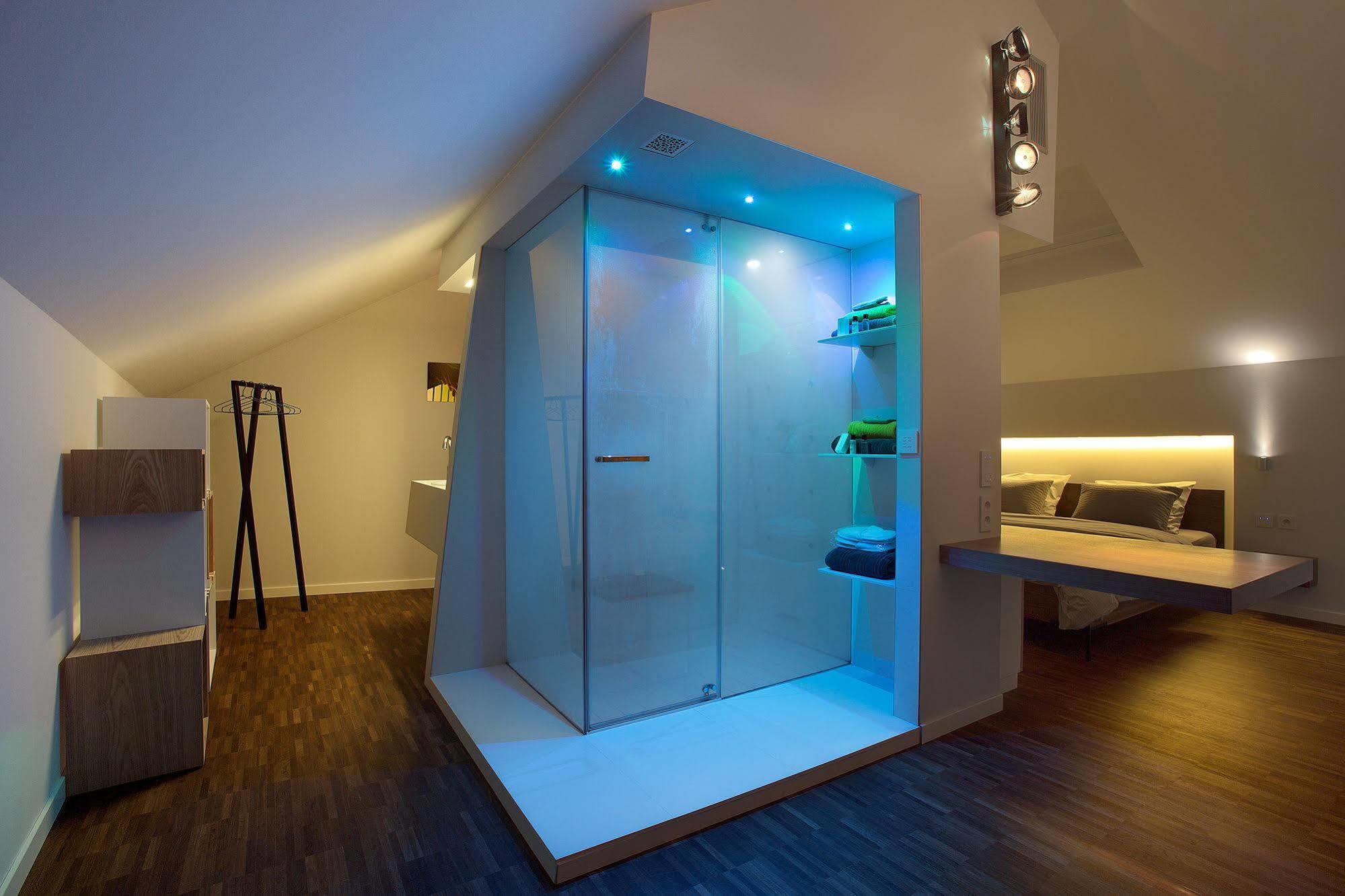 B&B Snooz Inn Gent Bagian luar foto